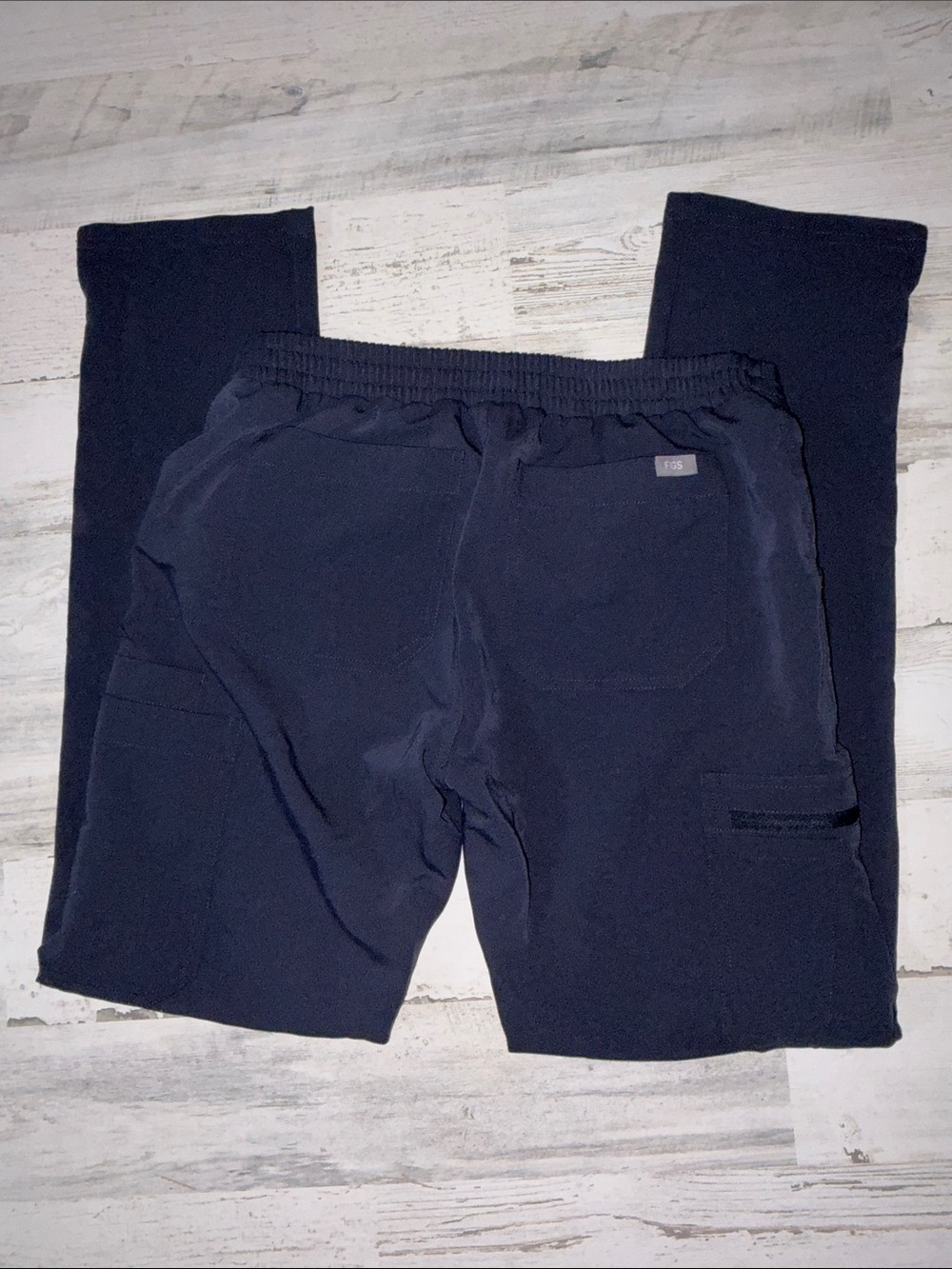 Figs Navy Scrub Bottoms Size XS - Picture 4 of 10